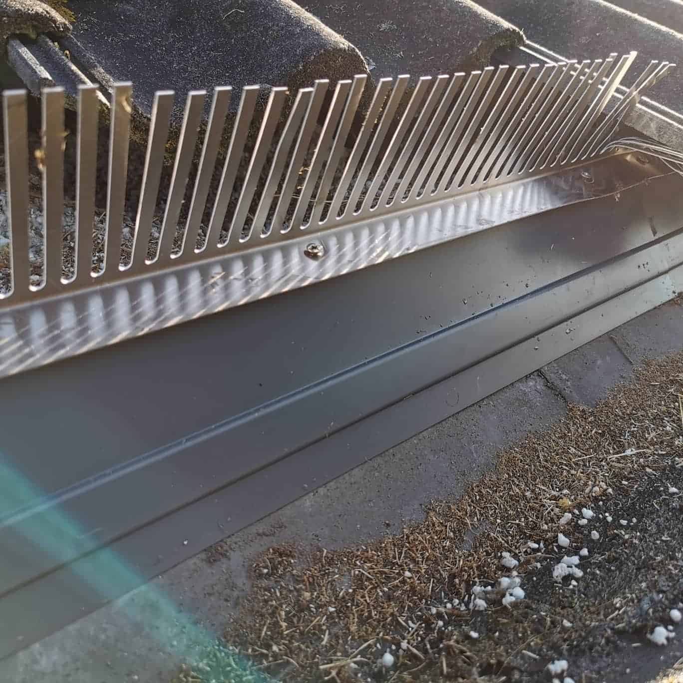 Dakrand voorzien van metalen weringsprofiel